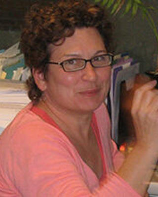 white_kristin.jpg